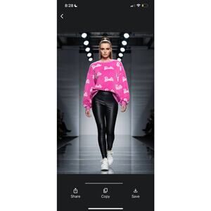 MATTEL BARBIE Hot Pink Soft Fleece Plush Women’s Sweatshirt Sz L Barbiecore